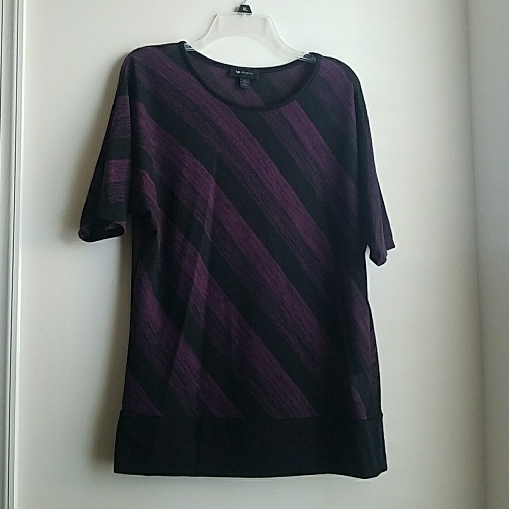 Purple and black knit short sleeve top